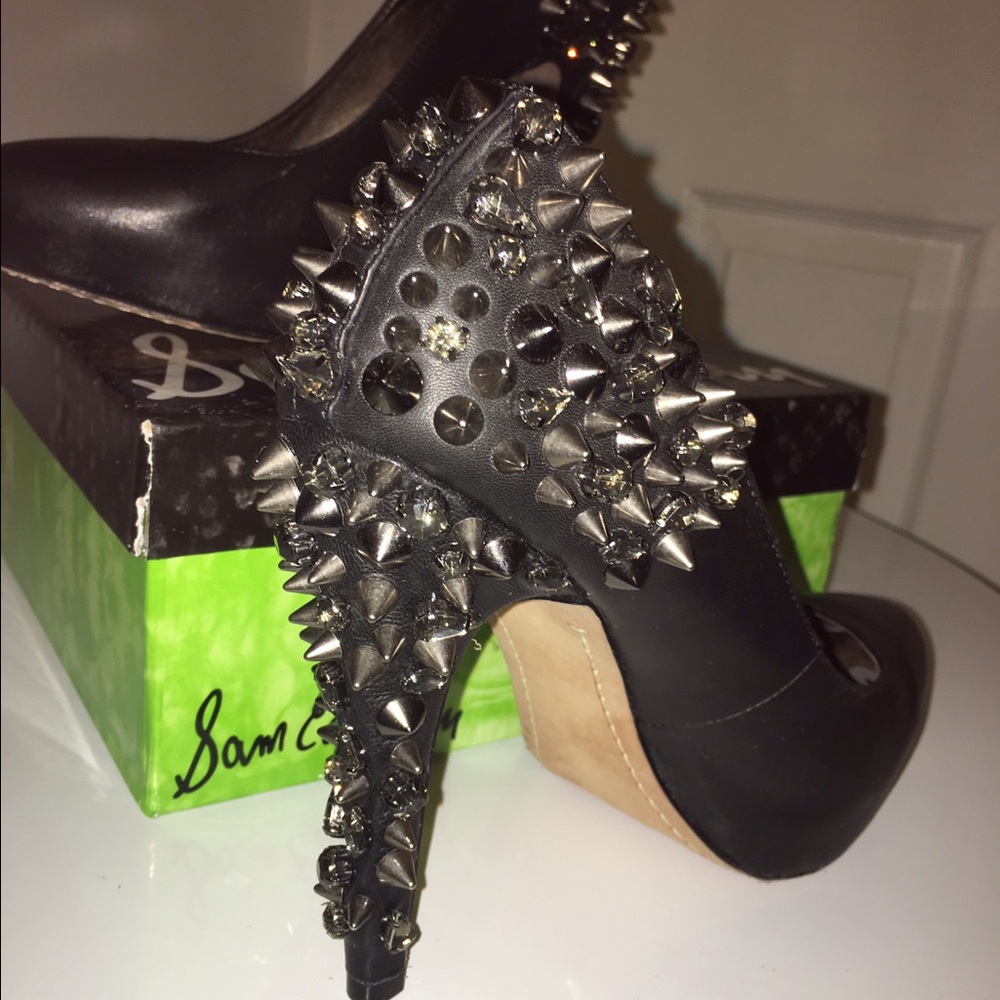 Sam Edelman Black Leather Studded Heels 8.5 work once